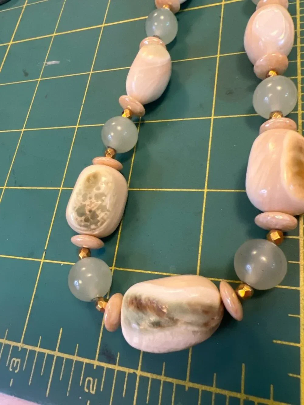Agate Faux ?? Beaded Necklace With Gold Accents  18 Inches Long